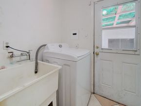 567 34th Street, Richmond CA 94805