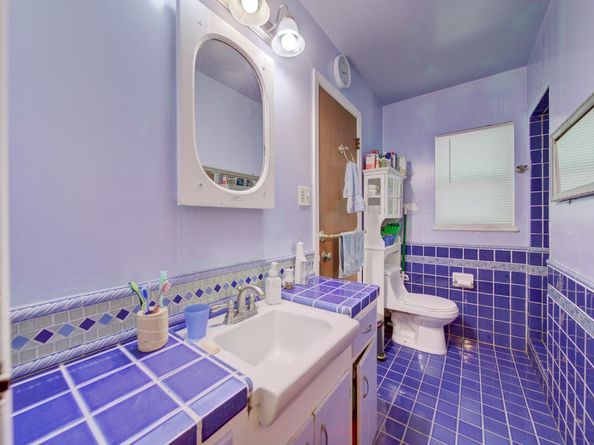 567 34th Street, Richmond CA 94805