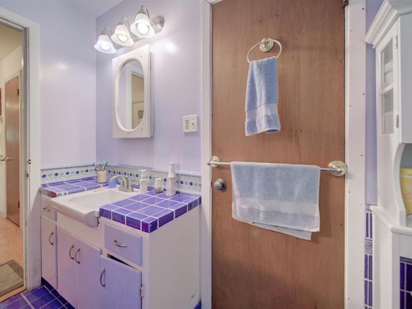 567 34th Street, Richmond CA 94805