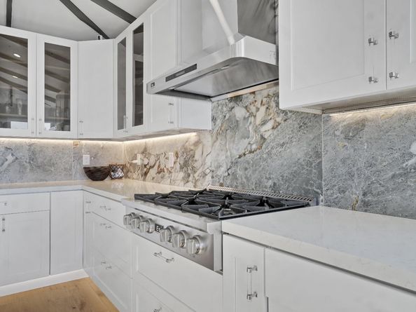 3330 Monterey Boulevard, Oakland CA 94602