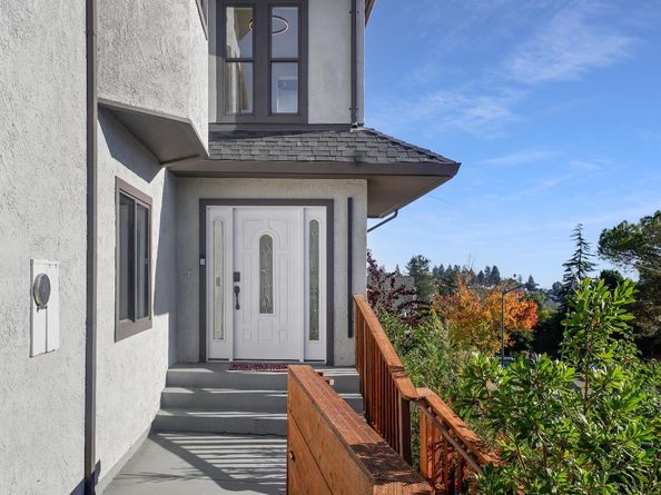 3330 Monterey Boulevard, Oakland CA 94602