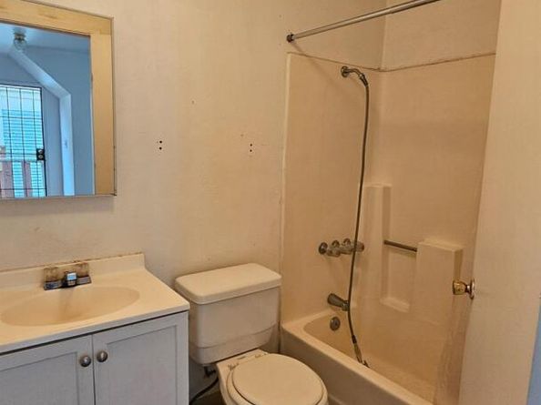 960 62nd Street, Oakland CA 94608