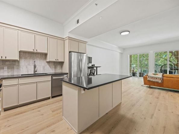 3225  Turtle Creek Boulevard  122, Dallas Texas 75219