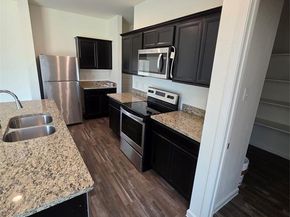 477  Bank Way , Crowley Texas 76036