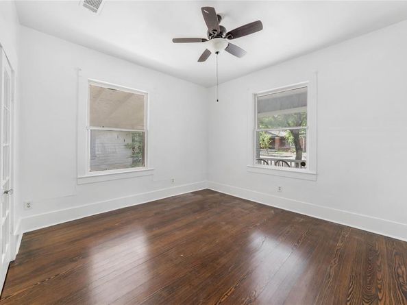 1014 W Arlington Avenue , Fort Worth Texas 76110