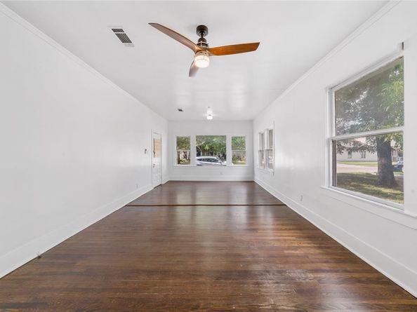 1014 W Arlington Avenue , Fort Worth Texas 76110