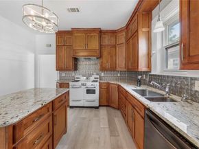1014 W Arlington Avenue , Fort Worth Texas 76110