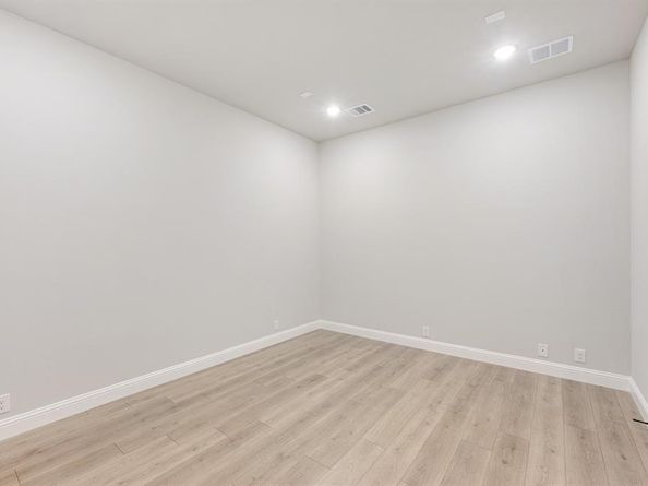 133  Silverleaf Drive , Balch Springs Texas 75181