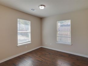 1712  Birdell Street , Fort Worth Texas 76105