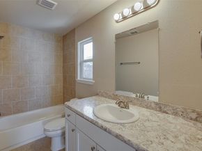 1712  Birdell Street , Fort Worth Texas 76105
