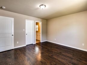 1712  Birdell Street , Fort Worth Texas 76105
