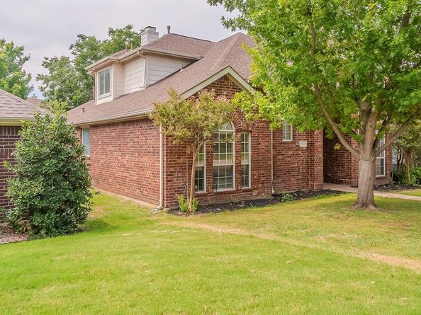 1745  Cresthill Drive , Rockwall Texas 75087