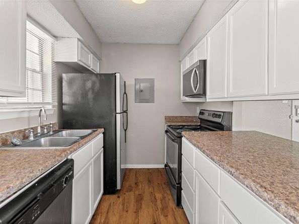 1625  Mary K Lane , White Settlement Texas 76108