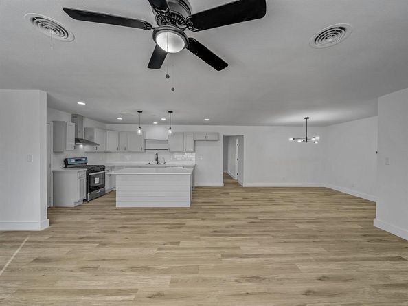 5421  Jerri Lane , Haltom City Texas 76117