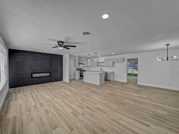 5421  Jerri Lane , Haltom City Texas 76117