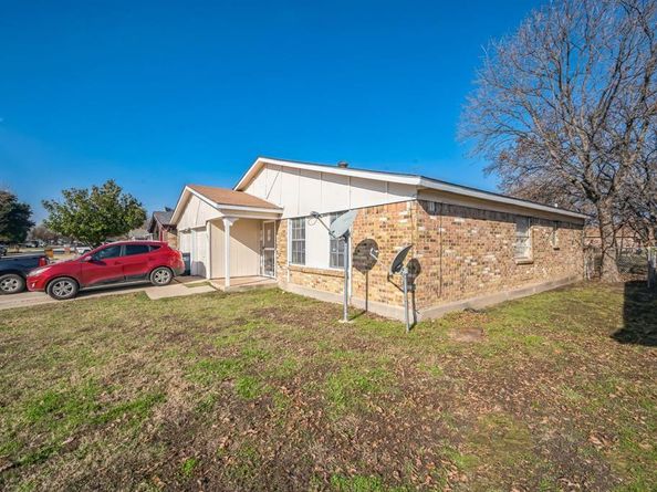 5617  Norris Street , Fort Worth Texas 76119