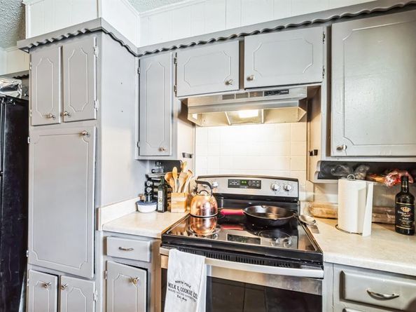 736  Cheltenham Drive , Everman Texas 76140