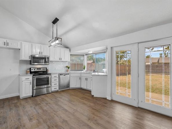 425  Rollingridge Lane , Garland Texas 75043