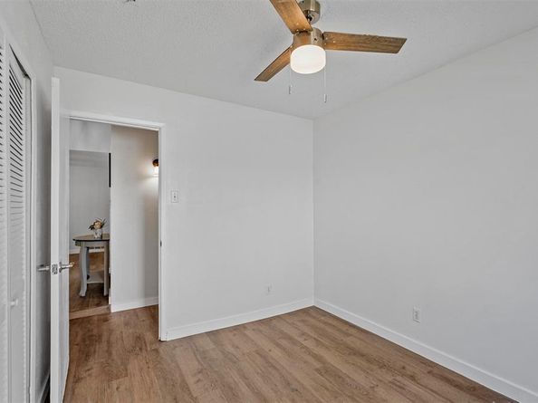 425  Rollingridge Lane , Garland Texas 75043