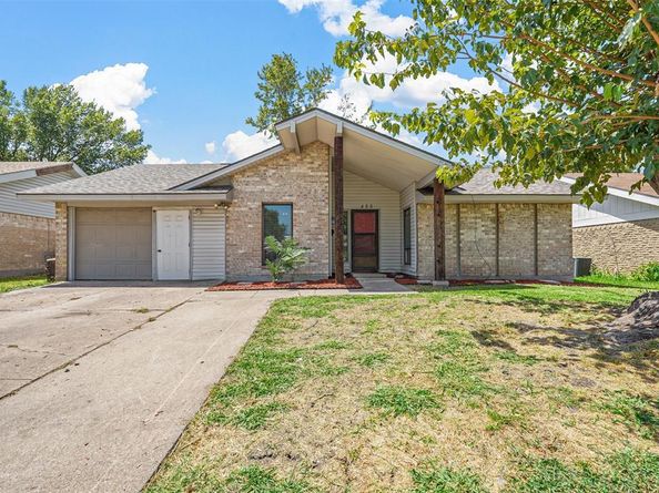 425  Rollingridge Lane , Garland Texas 75043