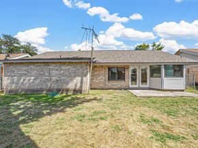 425  Rollingridge Lane , Garland Texas 75043