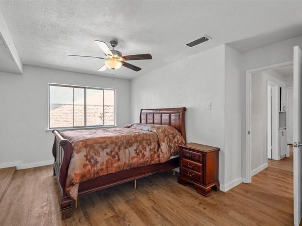 425  Rollingridge Lane , Garland Texas 75043