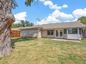 425  Rollingridge Lane , Garland Texas 75043