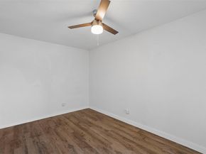 425  Rollingridge Lane , Garland Texas 75043