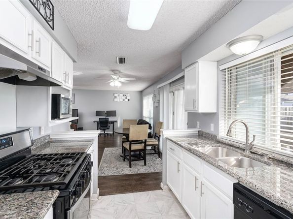 3826  Burning Tree Lane , Garland Texas 75042