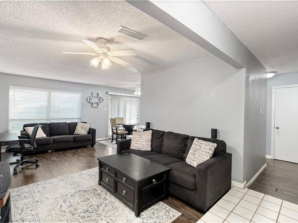 3826  Burning Tree Lane , Garland Texas 75042