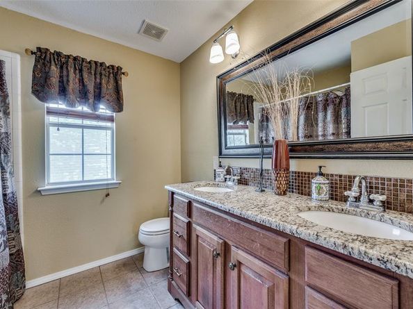 232  Touchdown Drive , Irving Texas 75063