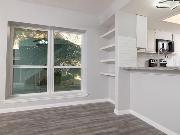 2100  Park Willow Lane  D, Arlington Texas 76011