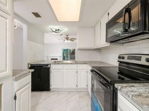 2100  Park Willow Lane  D, Arlington Texas 76011