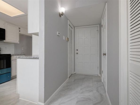 2100  Park Willow Lane  D, Arlington Texas 76011