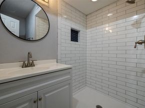 2100  Park Willow Lane  D, Arlington Texas 76011