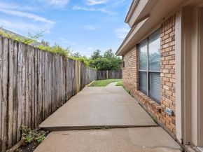 820  Greenridge Drive , Arlington Texas 76017