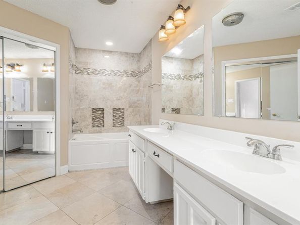 820  Greenridge Drive , Arlington Texas 76017