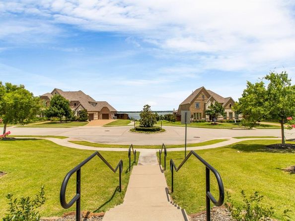 10014  Edgeway Circle , Rowlett Texas 75089