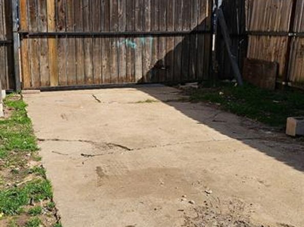 5720  Spencer Street , Forest Hill Texas 76119