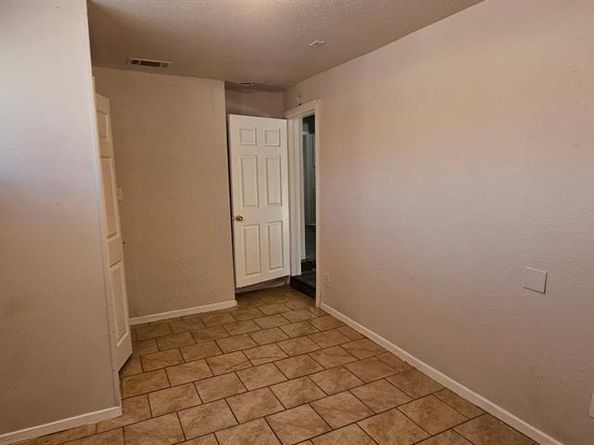 5720  Spencer Street , Forest Hill Texas 76119