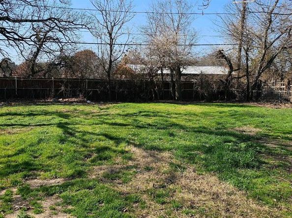 5720  Spencer Street , Forest Hill Texas 76119