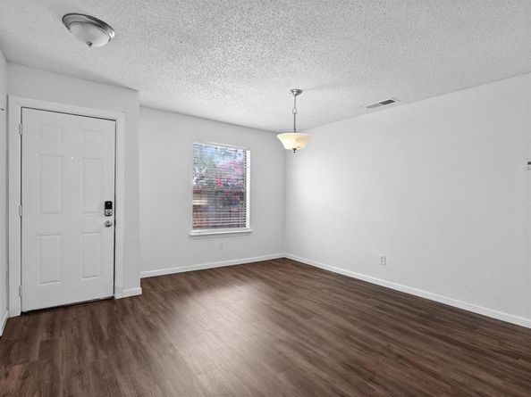 2163  Villa Place  A, Carrollton Texas 75006