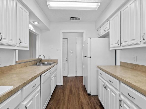 2163  Villa Place  A, Carrollton Texas 75006