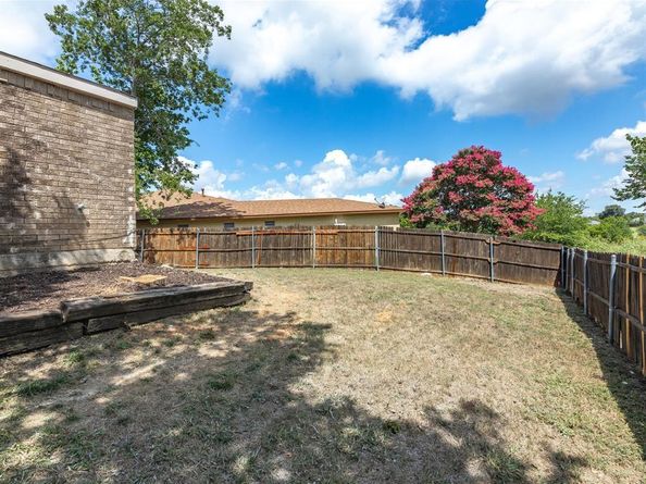 2163  Villa Place  A, Carrollton Texas 75006