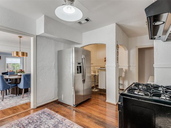 4152  Prescott Avenue , Dallas Texas 75219