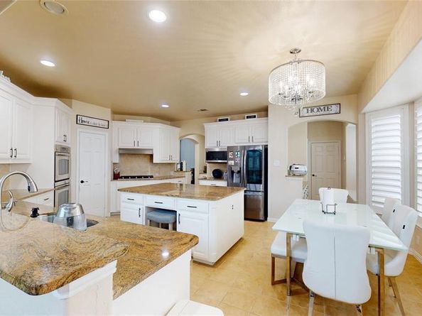 3056 S Camino Lagos  , Grand Prairie Texas 75054