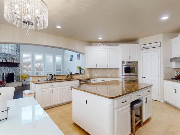 3056 S Camino Lagos  , Grand Prairie Texas 75054