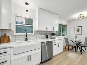 2301  Wood Cliff Court , Arlington Texas 76012