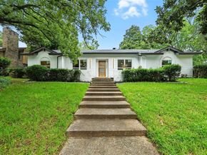 2301  Wood Cliff Court , Arlington Texas 76012