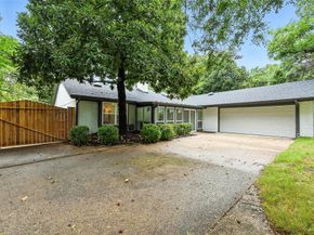 2301  Wood Cliff Court , Arlington Texas 76012
